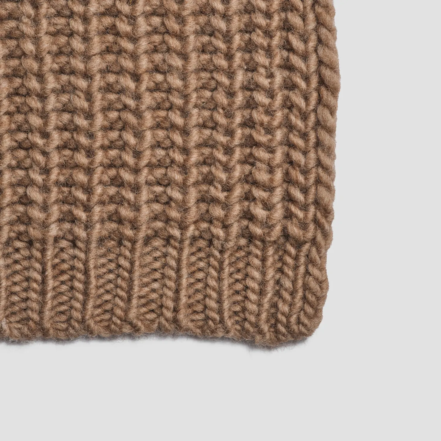 Kids Bedding|Bedding>Piglet in Bed Caramel Wool Knit Throw Creme Caramel Weave