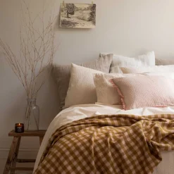 Kids Bedding|Bedding>Piglet in Bed Wool Blanket Ochre Gingham