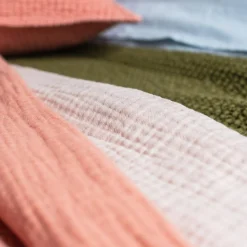 Blankets & Throws|Blankets & Throws><noscript><img width=